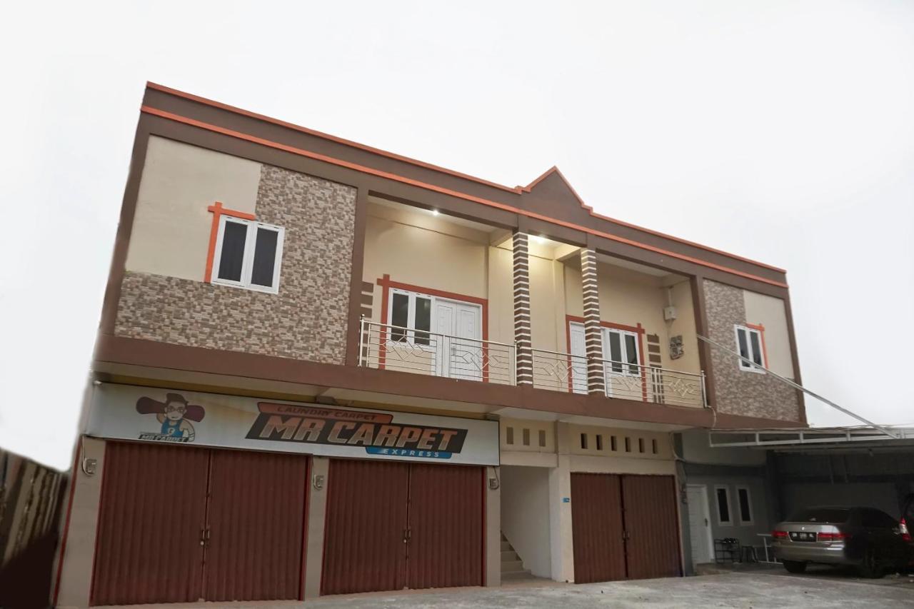 Reddoorz Syariah Near Sultan Syarif Kasim II Airport Hotel Pekanbaru Luaran gambar
